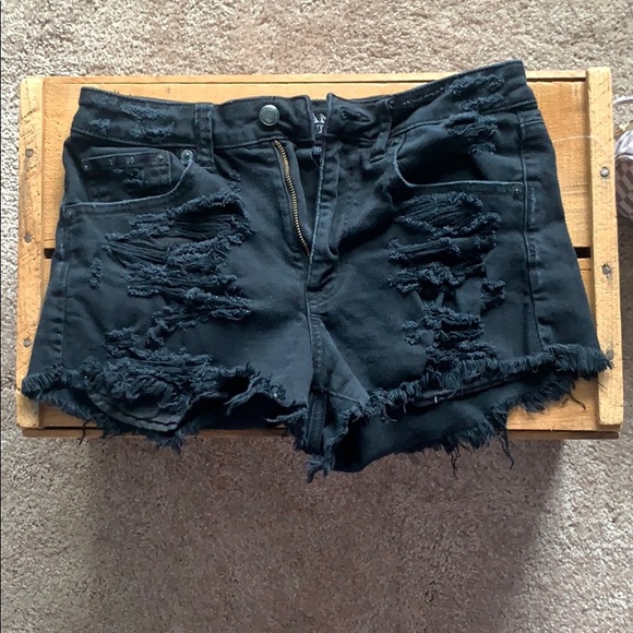 Shorts - Picture 1 of 2